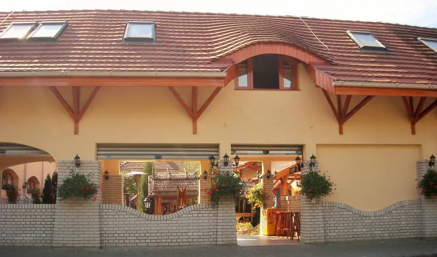 Fodor Hotel Gyula - Oktber 23. (min. 2 j)