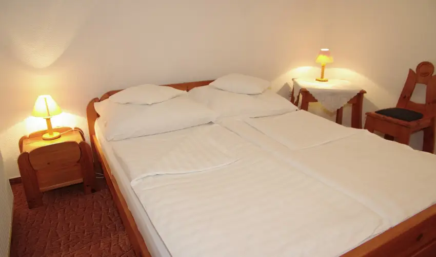 Fodor Hotel Gyula - Oktber 23. (min. 2 j)