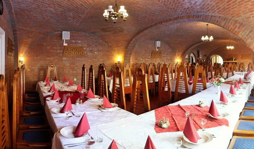 Fodor Hotel Gyula - Oktber 23. (min. 2 j)