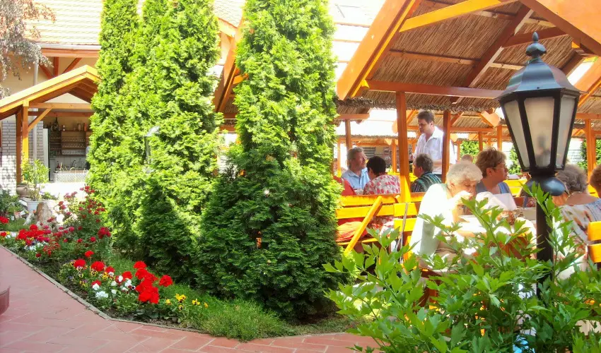 Fodor Hotel Gyula - Oktber 23. (min. 2 j)