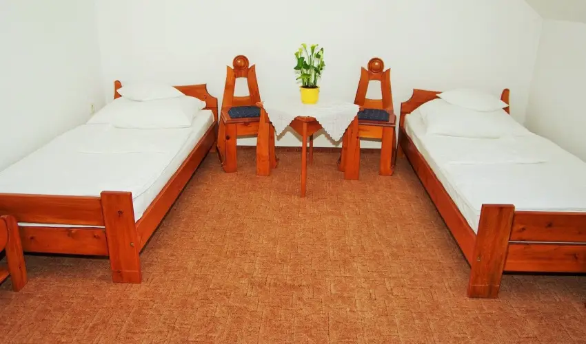 Fodor Hotel Gyula - Oktber 23. (min. 2 j)