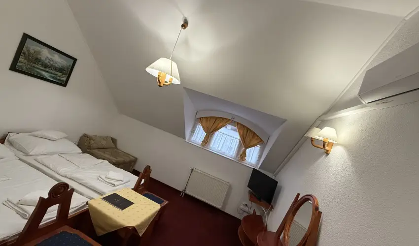 Fodor Hotel Gyula - Oktber 23. (min. 2 j)