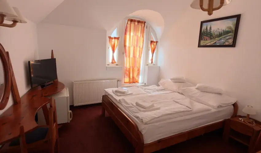 Fodor Hotel Gyula - Okt�ber 23. (min. 2 �j)