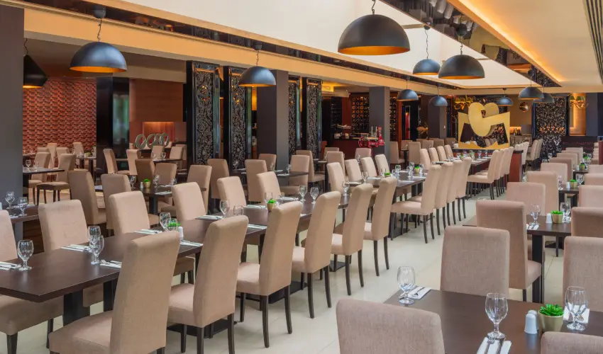 Four Points by Sheraton Kecskem�t Hotel & Konferenciak�zpont Kecskem�t - Okt�ber 23. 