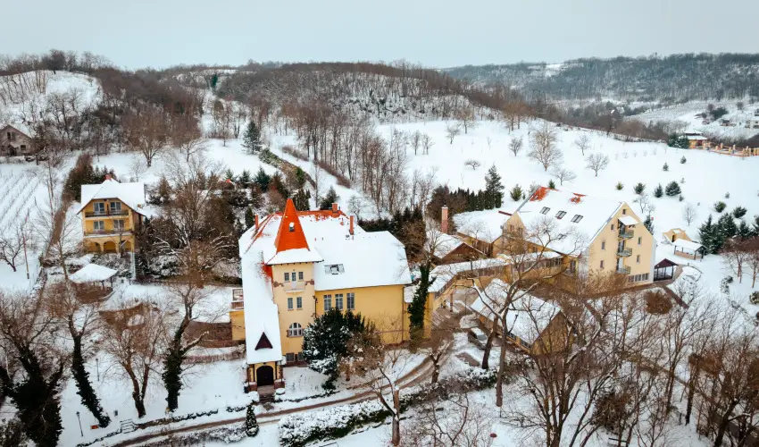 Fried Kast�ly Hotel Simontornya - Okt�ber 23. (min. 3 �j)