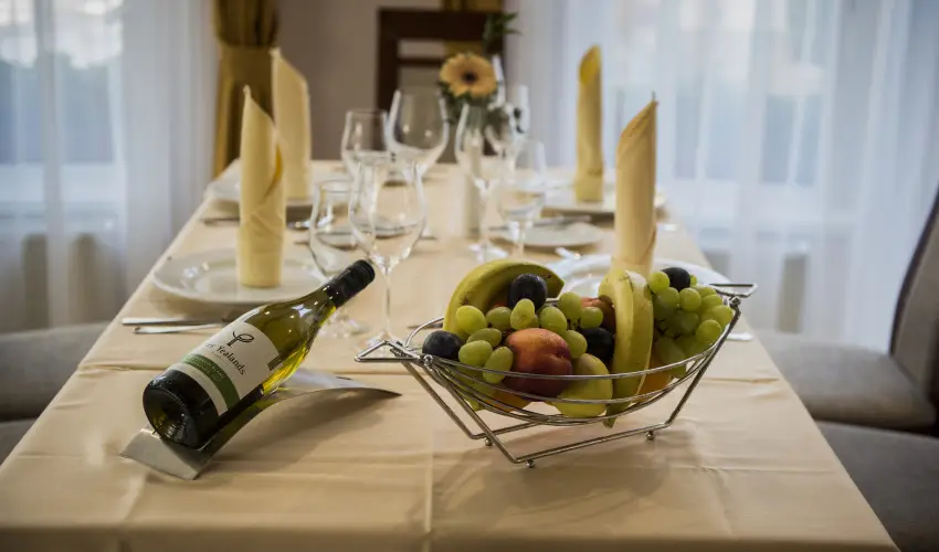 Garden Hotel Wellness & Konferencia Szolnok - deskettes romantika (min. 2 j)