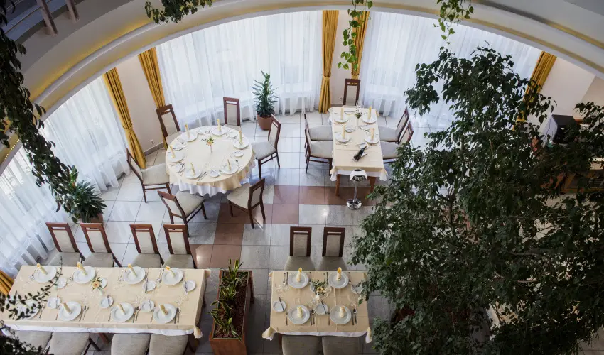 Garden Hotel Wellness & Konferencia Szolnok - deskettes romantika (min. 2 j)