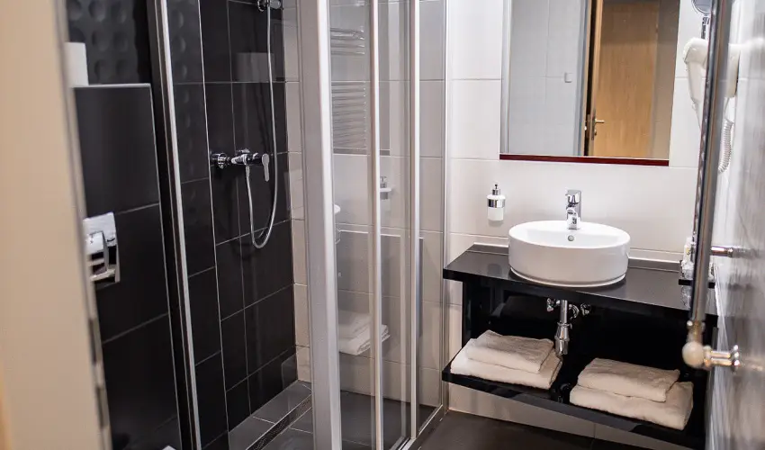 Garden Hotel Wellness & Konferencia Szolnok - deskettes romantika (min. 2 j)