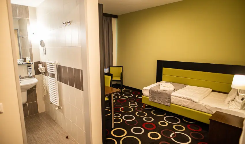 Garden Hotel Wellness & Konferencia Szolnok - deskettes romantika (min. 2 j)