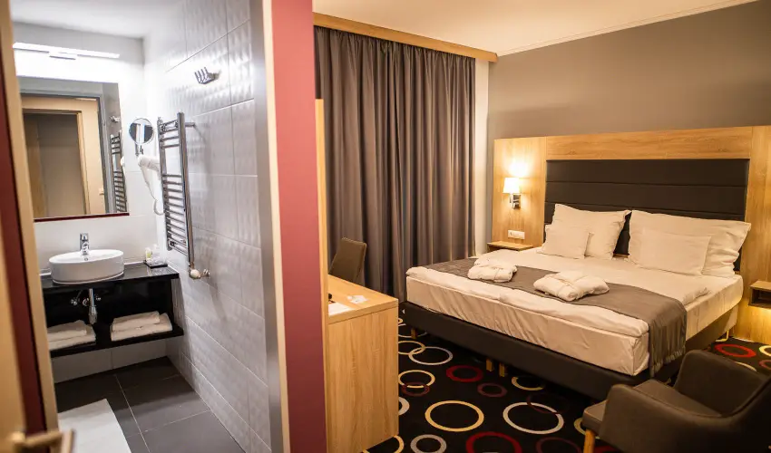 Garden Hotel Wellness & Konferencia Szolnok - deskettes romantika (min. 2 j)