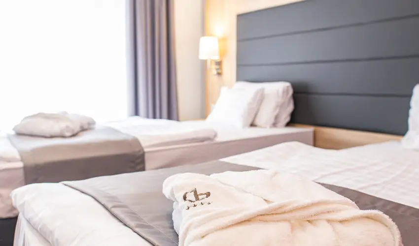 Garden Hotel Wellness & Konferencia Szolnok - deskettes romantika (min. 2 j)