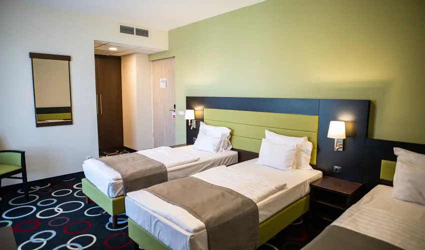 Garden Hotel Wellness & Konferencia Szolnok - deskettes romantika (min. 2 j)