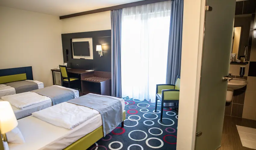 Garden Hotel Wellness & Konferencia Szolnok - deskettes romantika (min. 2 j)