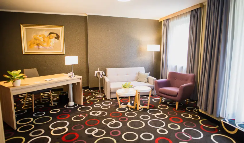 Garden Hotel Wellness & Konferencia Szolnok - deskettes romantika (min. 2 j)