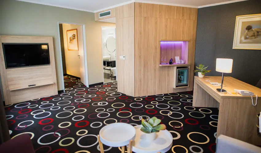 Garden Hotel Wellness & Konferencia Szolnok - deskettes romantika (min. 2 j)