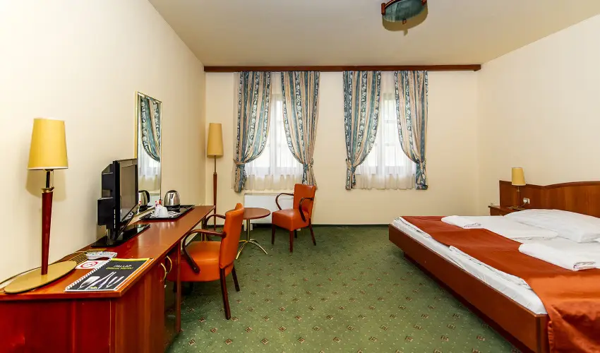 Gastland M0 Hotel Szigetszentmikls - Oktber 23.