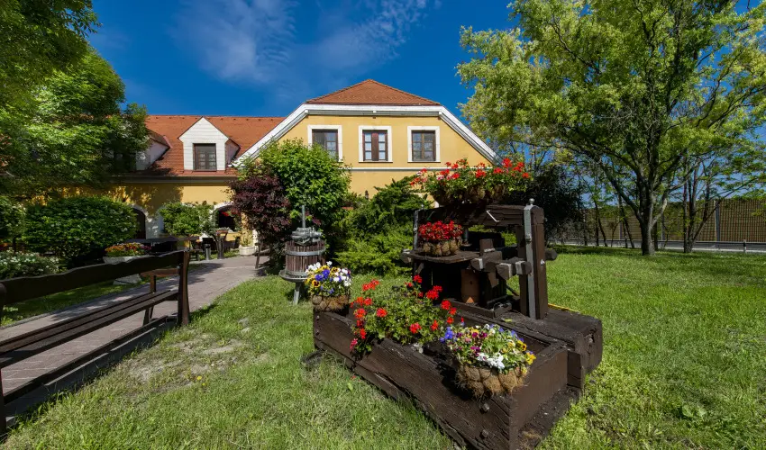 Gastland M0 Hotel Szigetszentmikls - Oktber 23.