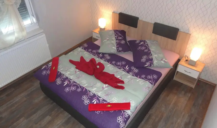 Gere Art & Exclusive Apartman Harkny - Oktber 23. (min. 3 j)