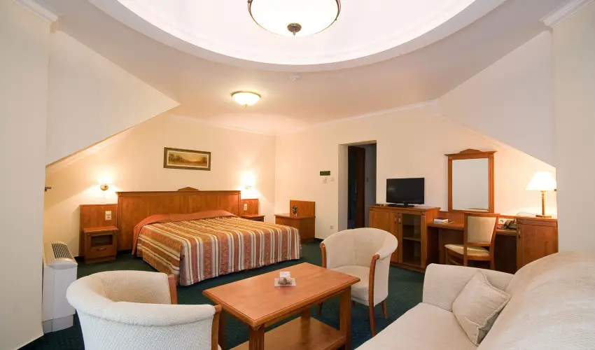 Gerby Kria Hotel s Lovasudvar Lajosmizse - Oktber 23. 