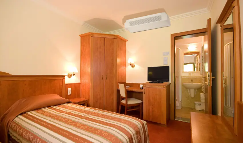 Gerby Kria Hotel s Lovasudvar Lajosmizse - Oktber 23. 