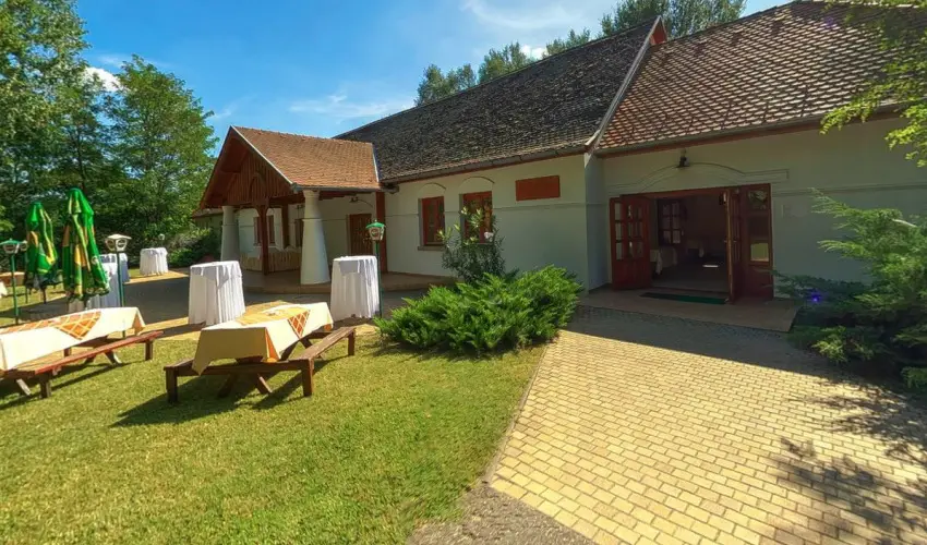 Gerby Kria Hotel s Lovasudvar Lajosmizse - Oktber 23. 