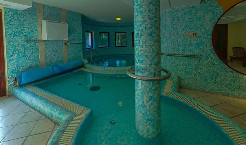 Gerby Kria Hotel s Lovasudvar Lajosmizse - Oktber 23. 