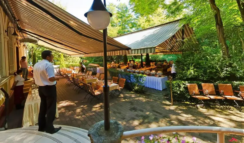 Gerby Kria Hotel s Lovasudvar Lajosmizse - Oktber 23. 