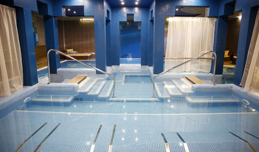 Golden Ball Club Hotel Gyr - Oktber 23. 