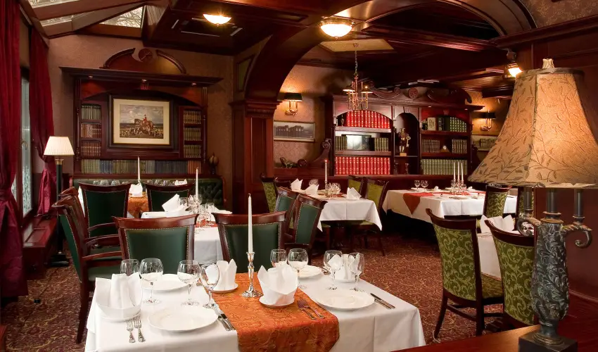 Golden Ball Club Hotel Gyr - Oktber 23. 