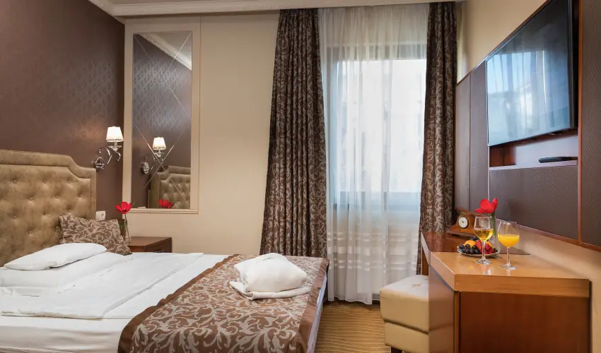 Golden Ball Club Hotel Gyr - Oktber 23. 