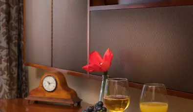 Golden Ball Club Hotel Gyr