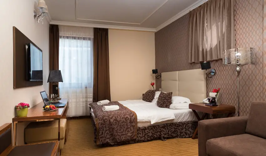Golden Ball Club Hotel Gyr - Oktber 23. 