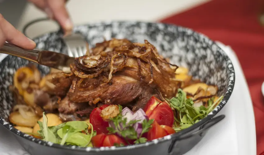 Gosztola Gyngye-az erd szllodja Gosztola - Oktber 23. (min. 3 j)