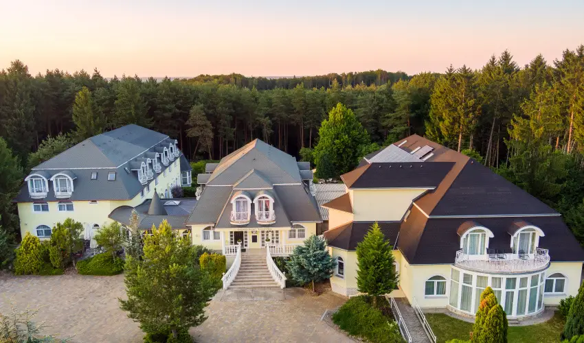 Gosztola Gyngye-az erd szllodja Gosztola - Oktber 23. (min. 3 j)