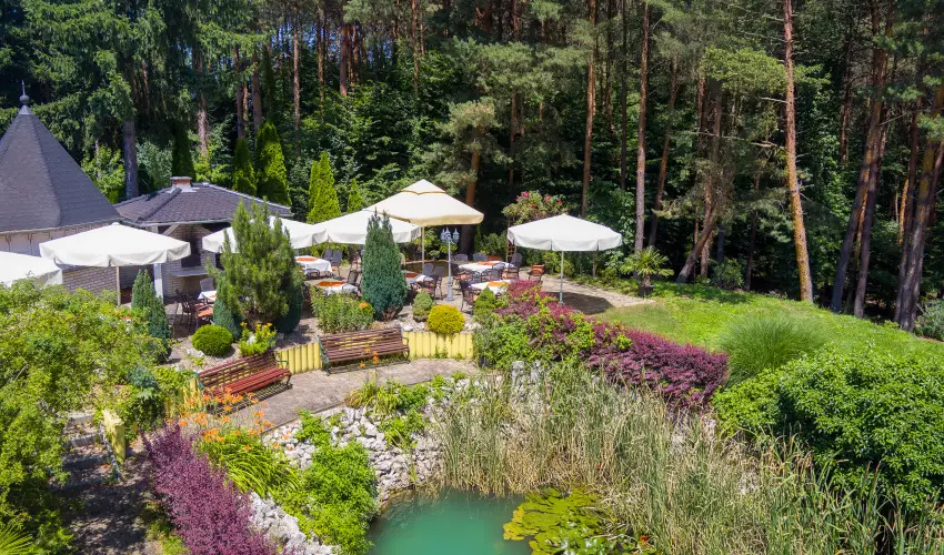 Gosztola Gyngye-az erd szllodja Gosztola - Oktber 23. (min. 3 j)