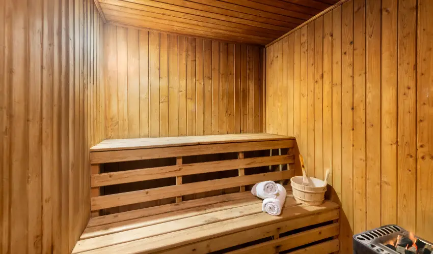 Gosztola Gyngye-az erd szllodja Gosztola - Oktber 23. (min. 3 j)