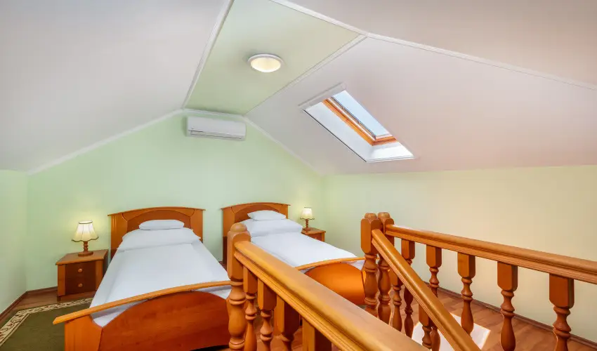 Gosztola Gyngye-az erd szllodja Gosztola - Oktber 23. (min. 3 j)