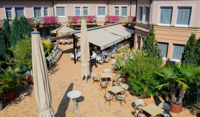 Granada Konferencia Wellness s Sport Hotel Kecskemt - Oktber 23. 