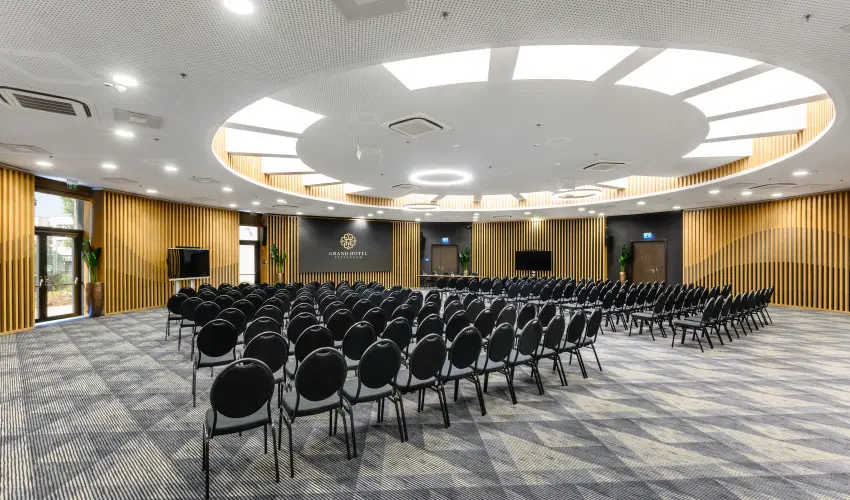 Grand Hotel Esztergom Esztergom - Oktber 23. (min. 2 j)