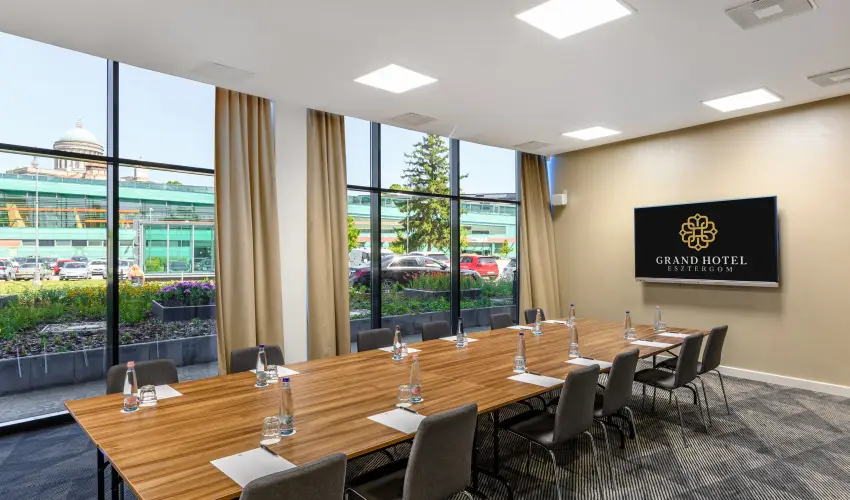 Grand Hotel Esztergom Esztergom - Oktber 23. (min. 2 j)
