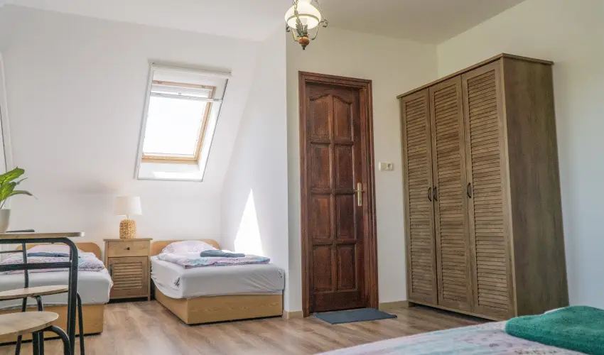 Gyulavez�r-Csob�nci Pihen� Vend�gh�z Gyulakeszi - Okt�ber 23. (min. 2 �j)