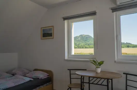 Gyulavez�r-Csob�nci Pihen� Vend�gh�z - Okt�ber 23. (min. 2 �j)