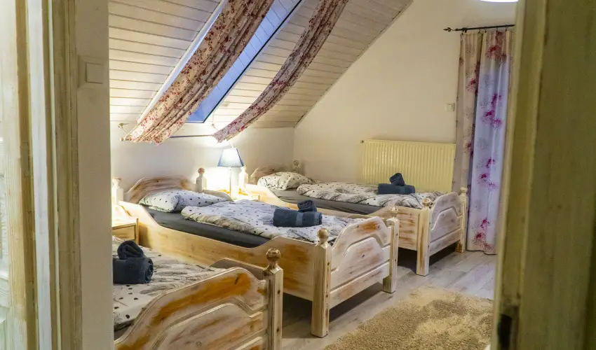 Gyulavez�r Lovasbirodalma Panzi�  Gyulakeszi - Okt�ber 23. (min. 2 �j)