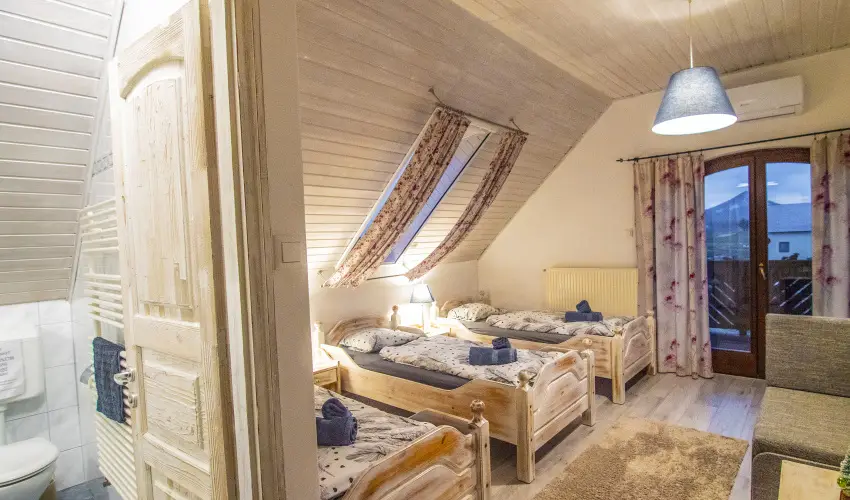 Gyulavez�r Lovasbirodalma Panzi�  Gyulakeszi - Okt�ber 23. (min. 2 �j)