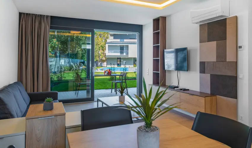 H55 Balatonlelle Apartmanhzak Balatonlelle - Oktber 23. (min. 2 j)