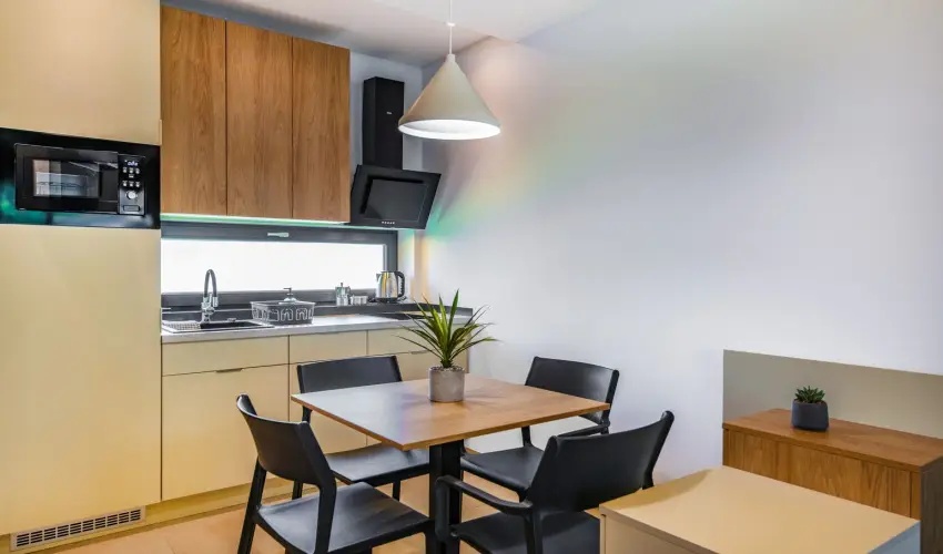 H55 Balatonlelle Apartmanhzak Balatonlelle - Oktber 23. (min. 2 j)