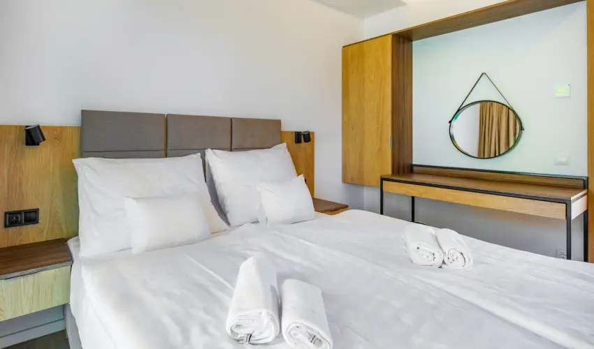 H55 Balatonlelle Apartmanhzak Balatonlelle - Oktber 23. (min. 2 j)