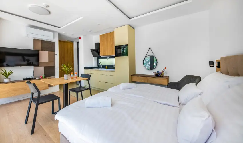 H55 Balatonlelle Apartmanhzak Balatonlelle - Oktber 23. (min. 2 j)