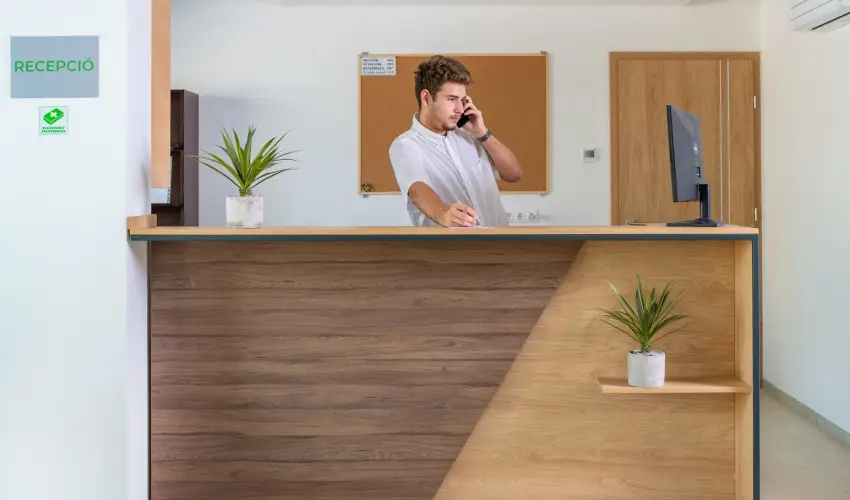 H55 Balatonlelle Apartmanhzak Balatonlelle - Oktber 23. (min. 2 j)