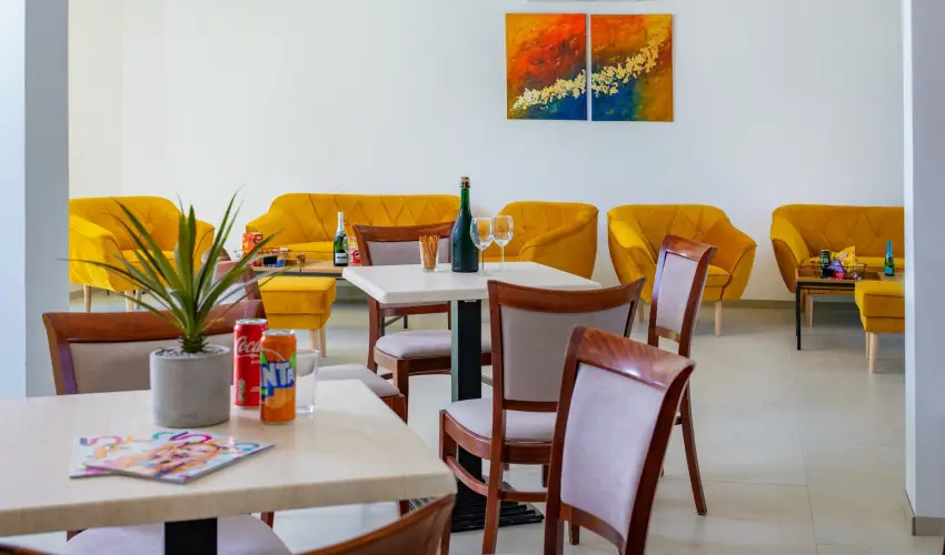 H55 Balatonlelle Apartmanhzak Balatonlelle - Oktber 23. (min. 2 j)